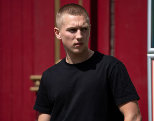 EastEnders- Lily does not do well in her GCSE’s and Joel comforts her